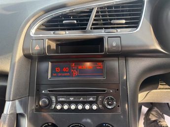 Peugeot 3008 1.6 e-HDi Active SUV 5dr Diesel EGC Euro 5 (s/s) (112 ps)