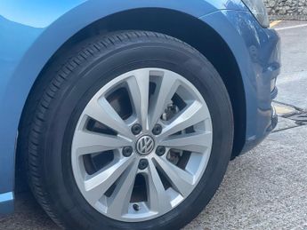 Volkswagen Golf 1.2 TSI BlueMotion Tech S Estate DSG Euro 5 (s/s) (105 ps)