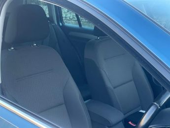 Volkswagen Golf 1.2 TSI BlueMotion Tech S Estate DSG Euro 5 (s/s) (105 ps)