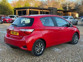 Toyota Yaris 1.5 VVT-h Icon Hatchback 5dr Petrol Hybrid E-CVT Euro 6 (s/s) (1