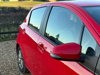 Toyota Yaris 1.5 VVT-h Icon Hatchback 5dr Petrol Hybrid E-CVT Euro 6 (s/s) (1