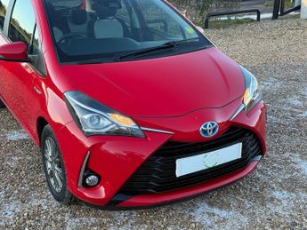 Toyota Yaris 1.5 VVT-h Icon Hatchback 5dr Petrol Hybrid E-CVT Euro 6 (s/s) (1