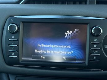 Toyota Yaris 1.5 VVT-h Icon Hatchback 5dr Petrol Hybrid E-CVT Euro 6 (s/s) (1