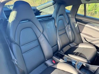 Porsche Panamera V6 E-HYBRID 14kWh 4