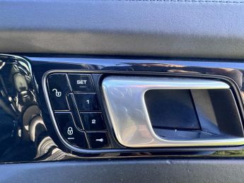 Porsche Panamera V6 E-HYBRID 14kWh 4