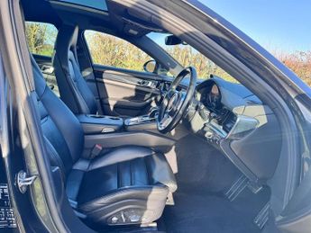 Porsche Panamera V6 E-HYBRID 14kWh 4