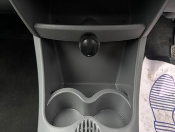 Peugeot 107 1.0 12V Urban Hatchback 3dr Petrol 2 Tronic Euro 4 (68 ps)