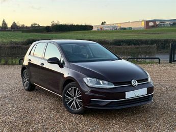 Volkswagen Golf 2.0 TDI BlueMotion Tech SE Nav Hatchback 5dr Diesel DSG Euro 6 (