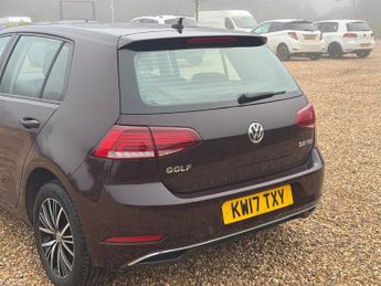 Volkswagen Golf 2.0 TDI BlueMotion Tech SE Nav Hatchback 5dr Diesel DSG Euro 6 (