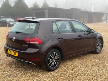 Volkswagen Golf 2.0 TDI BlueMotion Tech SE Nav Hatchback 5dr Diesel DSG Euro 6 (