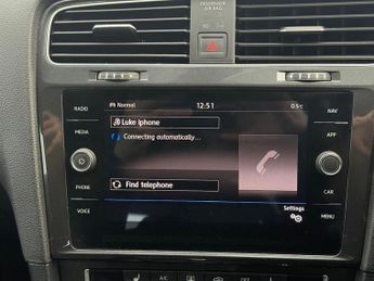 Volkswagen Golf 2.0 TDI BlueMotion Tech SE Nav Hatchback 5dr Diesel DSG Euro 6 (