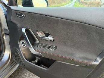 Mercedes A250 e AMG LINE PREMIUM PLUS NIGHT EDITION