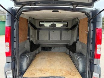 Renault Trafic SL27 SPORT AUTOMATIC X6 SEAT NO VAT