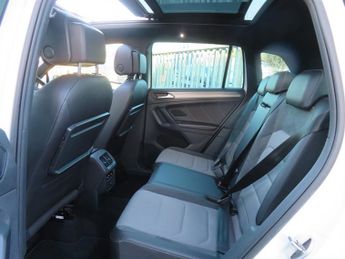 Volkswagen Tiguan R-LINE TDI DSG AUTOMATIC