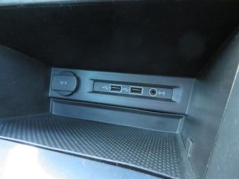 Volkswagen Tiguan R-LINE TDI DSG AUTOMATIC