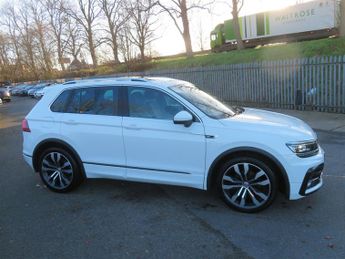 Volkswagen Tiguan R-LINE TDI DSG AUTOMATIC
