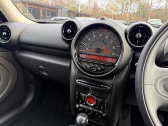 MINI Countryman 1.6 Cooper SUV 5dr Petrol Auto ALL4 Euro 6 (122 ps)