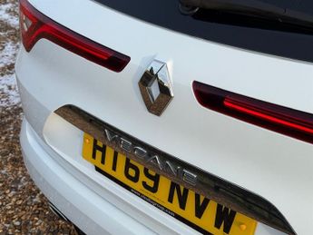 Renault Megane 1.5 Blue dCi Iconic Sport Tourer 5dr Diesel Manual Euro 6 (s/s) 