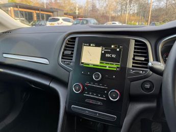 Renault Megane 1.5 Blue dCi Iconic Sport Tourer 5dr Diesel Manual Euro 6 (s/s) 