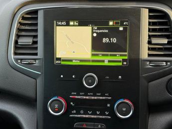 Renault Megane 1.5 Blue dCi Iconic Sport Tourer 5dr Diesel Manual Euro 6 (s/s) 