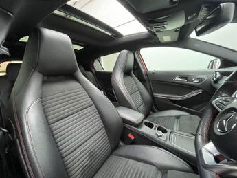 Mercedes GLA200 1.6 AMG Line (Premium Plus) 7G-DCT Euro 6 (s/s) 5dr