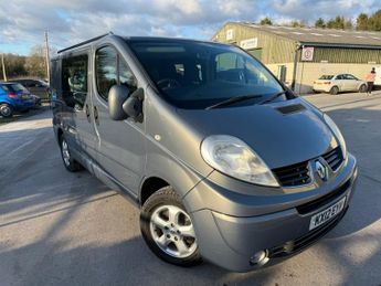 Renault Trafic SL27 SPORT AUTOMATIC X6 SEATER
