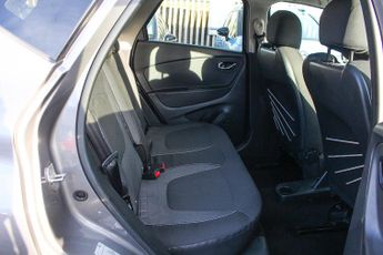 Renault Captur 1.5 dCi ENERGY Dynamique S Nav SUV 5dr Diesel Auto Euro 6 (s/s) 