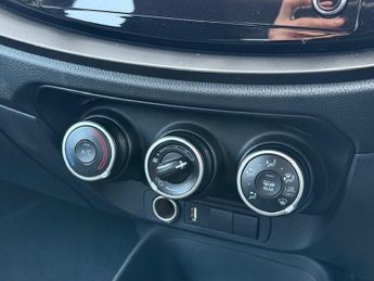 Toyota Aygo 1.0 VVT-i Pure Hatchback 5dr Petrol Manual Euro 6 (s/s) (72 ps)