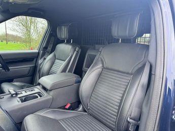 Land Rover Discovery HSE D300 COMMERCIAL VAT Q