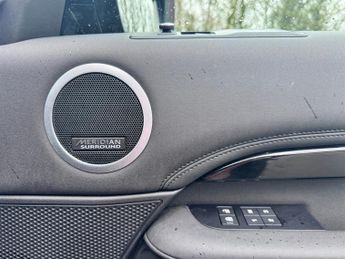 Land Rover Discovery HSE D300 COMMERCIAL VAT Q