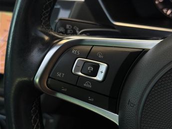 Volkswagen Tiguan 2.0 TDI R-Line DSG 4Motion Euro 6 (s/s) 5dr