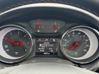 Vauxhall Astra 1.5 Turbo D Business Edition Nav Hatchback 5dr Diesel Manual Eur