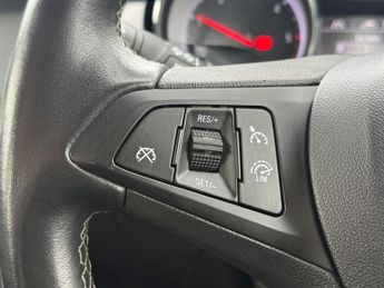 Vauxhall Astra 1.5 Turbo D Business Edition Nav Hatchback 5dr Diesel Manual Eur