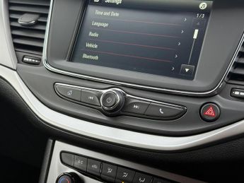 Vauxhall Astra 1.5 Turbo D Business Edition Nav Hatchback 5dr Diesel Manual Eur