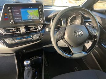 Toyota C-HR DESIGN
