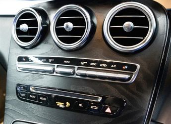 Mercedes GLC250d 4MATIC AMG LINE PREMIUM