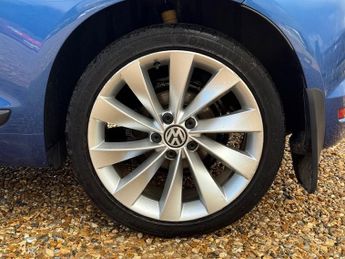 Volkswagen Scirocco 2.0 TDI BlueMotion Tech GT Hatchback 3dr Diesel DSG Euro 6 (s/s)