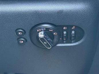 MINI Hatch 1.5 Cooper Exclusive Hatchback 3dr Petrol Manual Euro 6 (s/s) (1