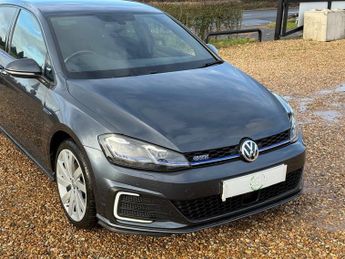 Volkswagen Golf 1.4 TSI 8.7kWh GTE Advance Hatchback 5dr Petrol Plug-in Hybrid D