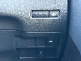 Nissan Qashqai 1.3 DIG-T N-Motion SUV 5dr Petrol Manual Euro 6 (s/s) (140 ps)