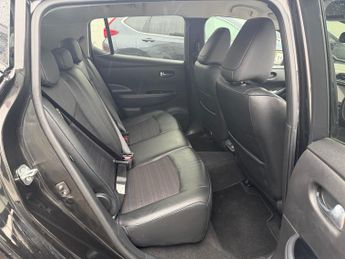 Nissan Leaf 40kWh N-Connecta Hatchback 5dr Electric Auto (150 ps)