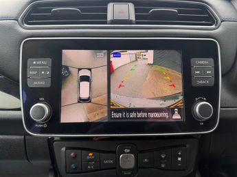 Nissan Leaf 40kWh N-Connecta Hatchback 5dr Electric Auto (150 ps)