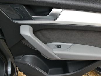 Audi Q5 2.0 TDI S line SUV 5dr Diesel S Tronic quattro Euro 6 (s/s) (190