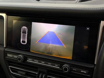 Porsche Macan 2.0T PDK 4WD Euro 6 (s/s) 5dr