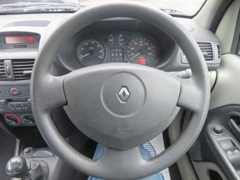 Renault Clio EXPRESSION 16V