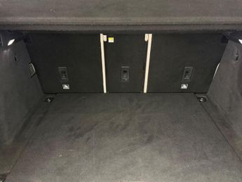 Jaguar F-Pace 2.0 D180 Portfolio Auto AWD Euro 6 (s/s) 5dr