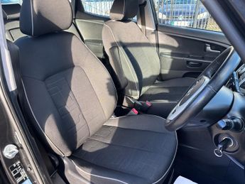 Kia Venga 1.6 2 MPV 5dr Petrol Auto Euro 5 (123 bhp)