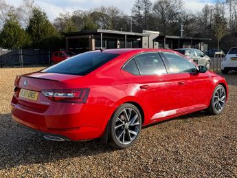 Skoda Superb 2.0 TSI SportLine Hatchback 5dr Petrol DSG Euro 6 (s/s) (220 ps)