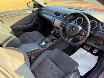 Skoda Superb 2.0 TSI SportLine Hatchback 5dr Petrol DSG Euro 6 (s/s) (220 ps)