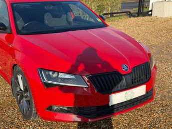 Skoda Superb 2.0 TSI SportLine Hatchback 5dr Petrol DSG Euro 6 (s/s) (220 ps)